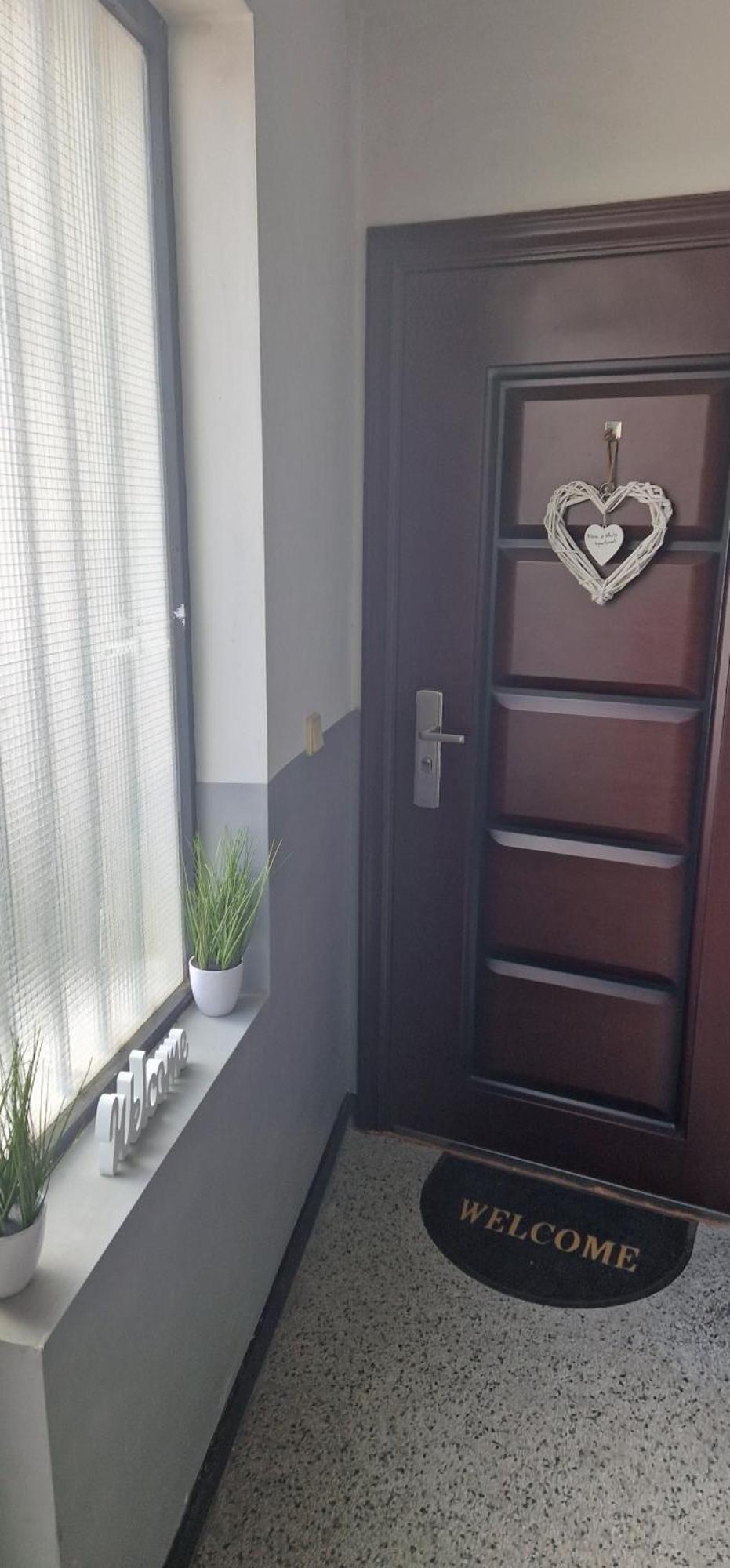 Black And White Apartment Karlovo Exterior foto